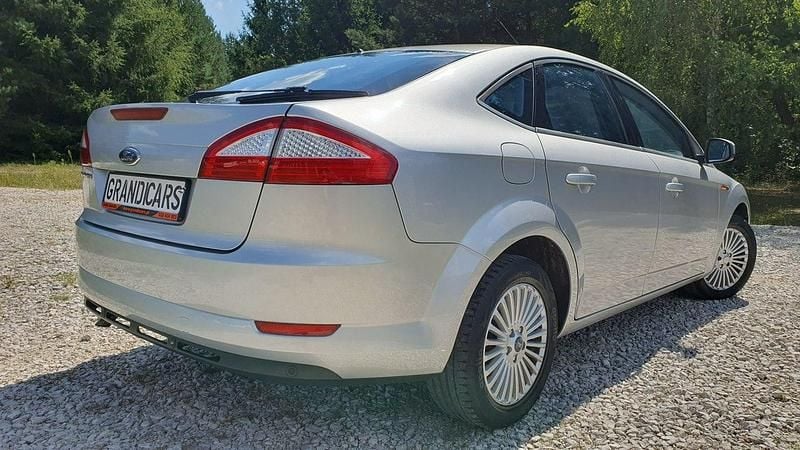 Używany Ford Mondeo Titanium 146 KM (107 kW) 2010 Srebrny Sedan/Limuzyna
