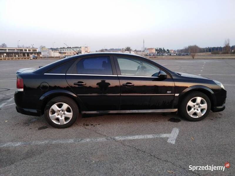 Czarny Używany 2008 Opel Vectra Hatchback | 12 000 zł (Dość drogi) - Obraz 1/4