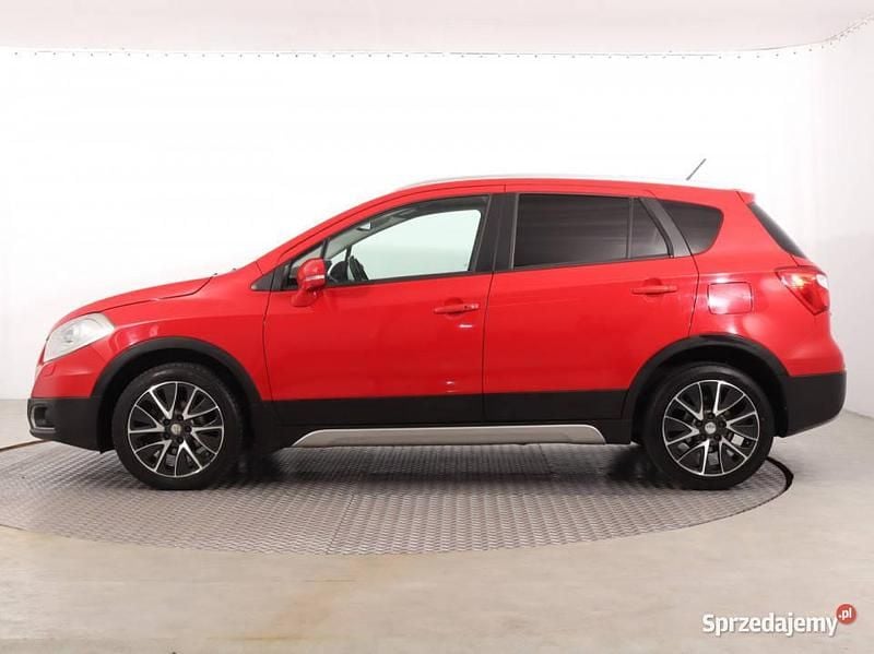 Używany Suzuki SX4 S-Cross 120 KM (88 kW) 2014 Czerwony SUV