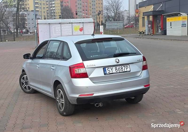 Używany Skoda Rapid 2016 Srebrny Hatchback
