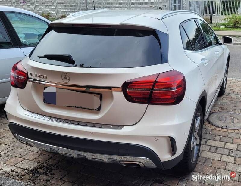 Biały Używany 2019 Mercedes GLA200 AMG SUV | 102 000 zł (Uczciwa cena) - Obraz 1/4
