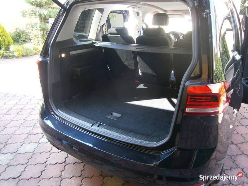 Używany VW Touran 150 KM (110 kW) 2016 Czarny Minivan