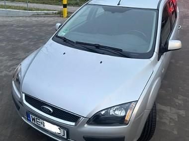 Używany Ford Focus 115 KM (84 kW) 2007 Srebrny Kombi