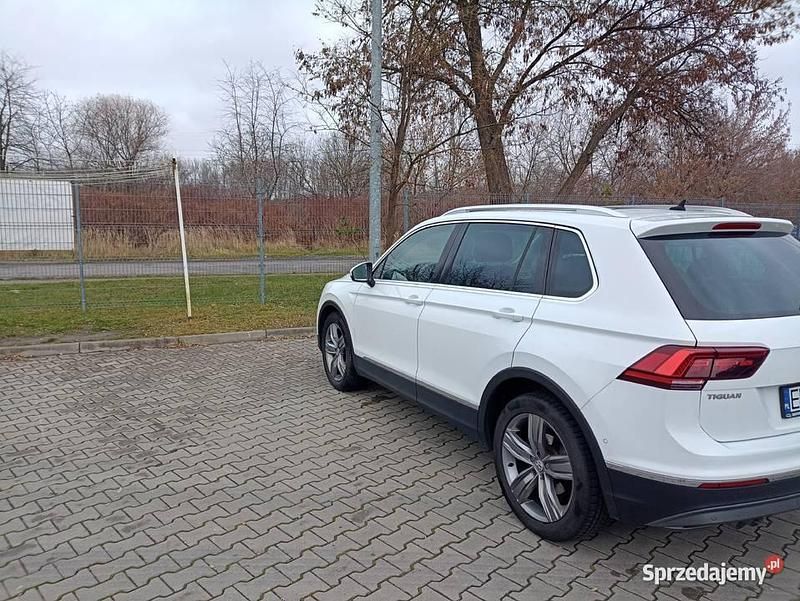 Biały Używany 2016 VW Tiguan SUV | 74 500 zł (Dość drogi) - Obraz 1/4