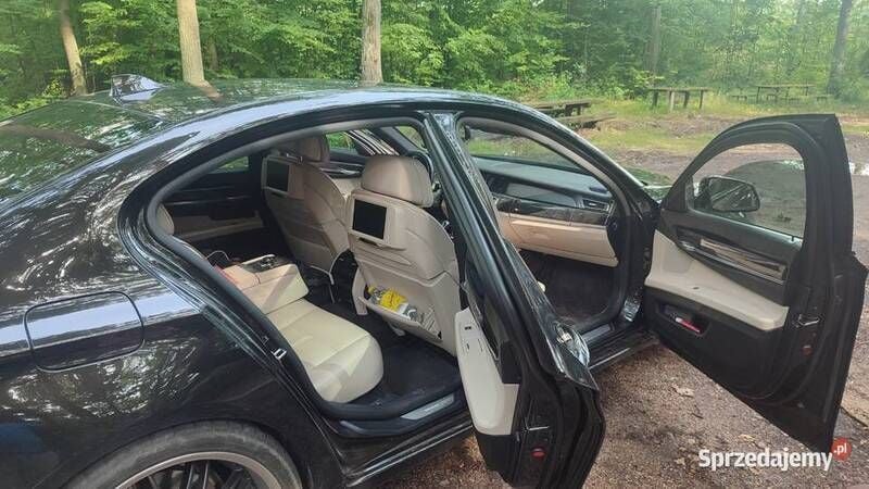 Używany BMW 750 2009 Sedan/Limuzyna