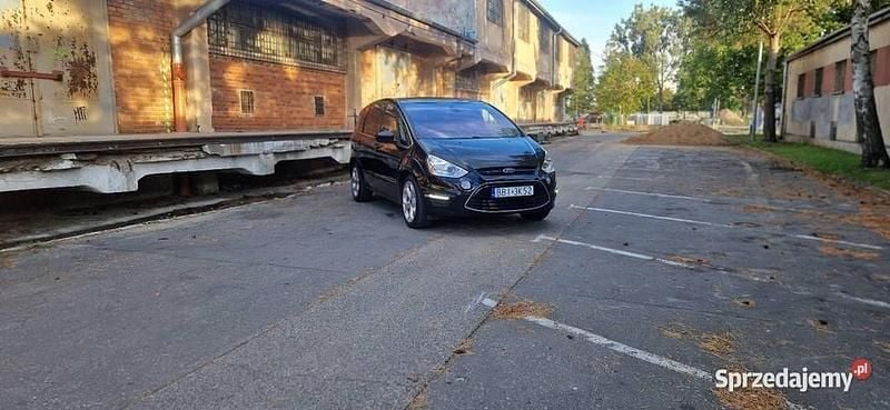 Używany Ford S-MAX Ghia 2014 Czarny Minivan