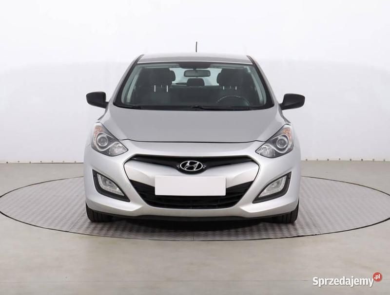 Srebrny Używany 2013 Hyundai i30 Hatchback | 28 499 zł (Uczciwa cena) - Obraz 1/4