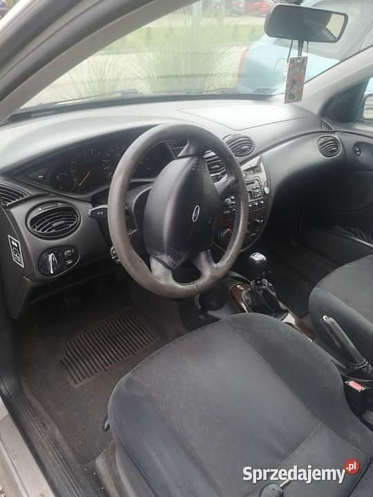 Używany Ford Focus Ghia 1999