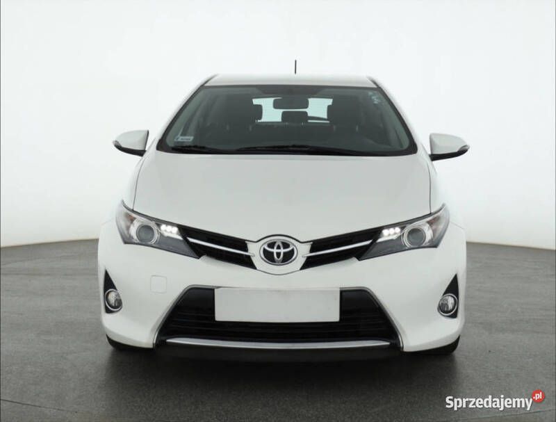 Biały Używany 2014 Toyota Auris Hatchback | 32 999 zł (Dobra cena) - Obraz 1/4