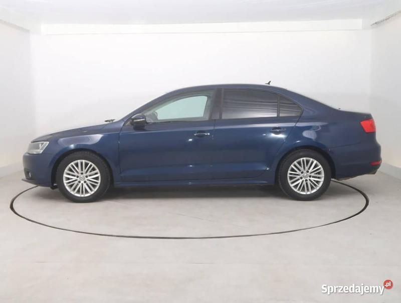 Używany VW Jetta 2012 Niebieski Sedan/Limuzyna