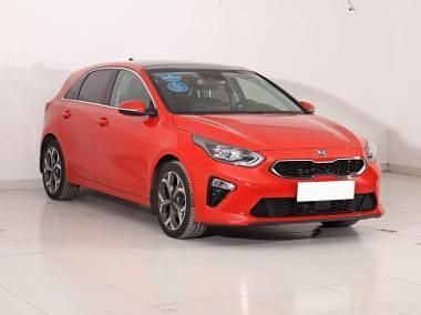Czerwony Używany 2019 Kia Ceed Hatchback | 67 999 zł (Dość drogi) - Obraz 1/4