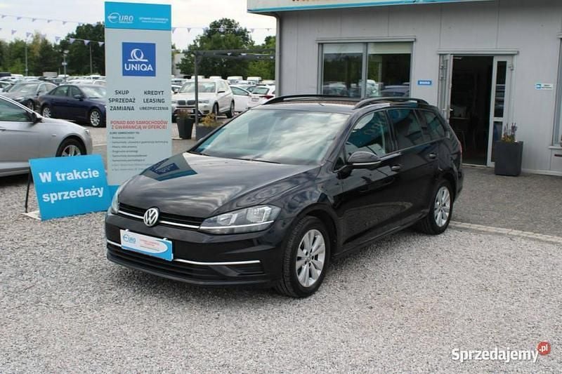 Czarny Używany 2019 VW Golf VII Comfortline Kombi | 45 900 zł (Uczciwa cena) - Obraz 1/4
