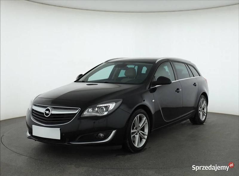 Używany Opel Insignia 2015 Czarny Kombi