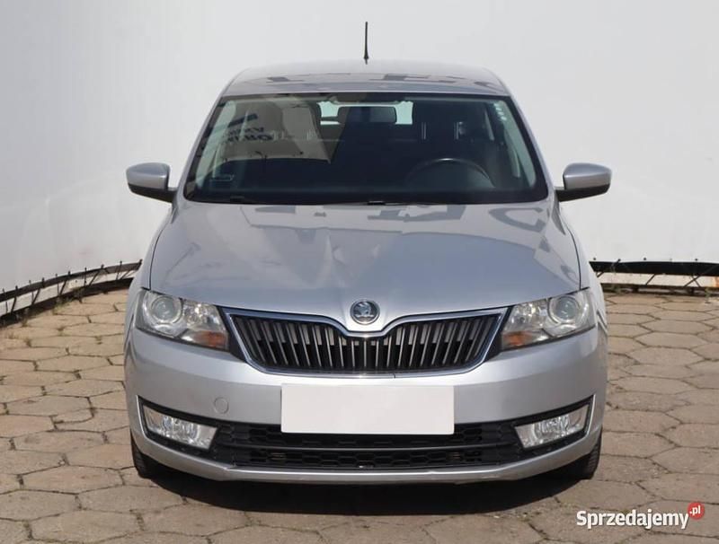 Srebrny Używany 2013 Skoda Rapid Hatchback | 34 999 zł (Dobra cena) - Obraz 1/4