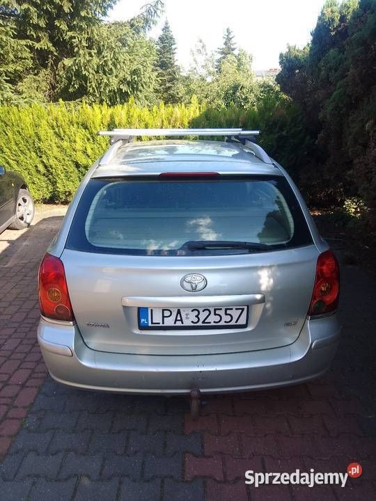 Srebrny Używany 2003 Toyota Avensis T2 Sedan/Limuzyna | 4800 zł (Uczciwa cena) - Obraz 1/4