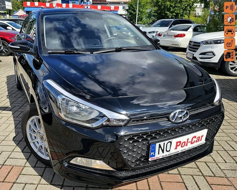 Czarny Używany 2016 Hyundai i20 Hatchback | 33 900 zł (Uczciwa cena) - Obraz 1/4