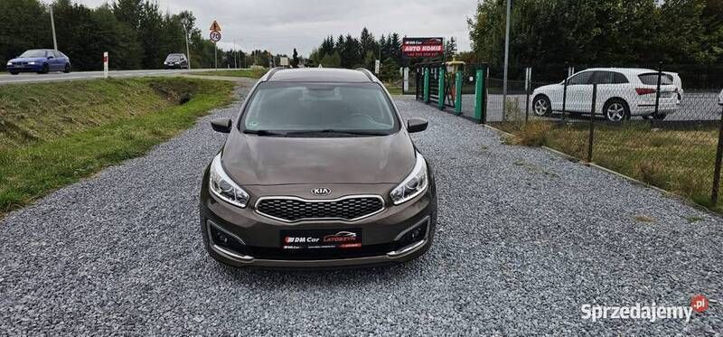 Brązowy Używany 2017 Kia Ceed 2 Kombi | 47 900 zł (Dość drogi) - Obraz 1/4