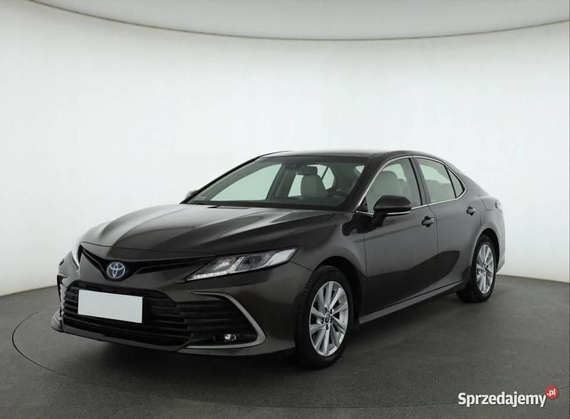 Używany Toyota Camry 2021 Brązowy Sedan/Limuzyna
