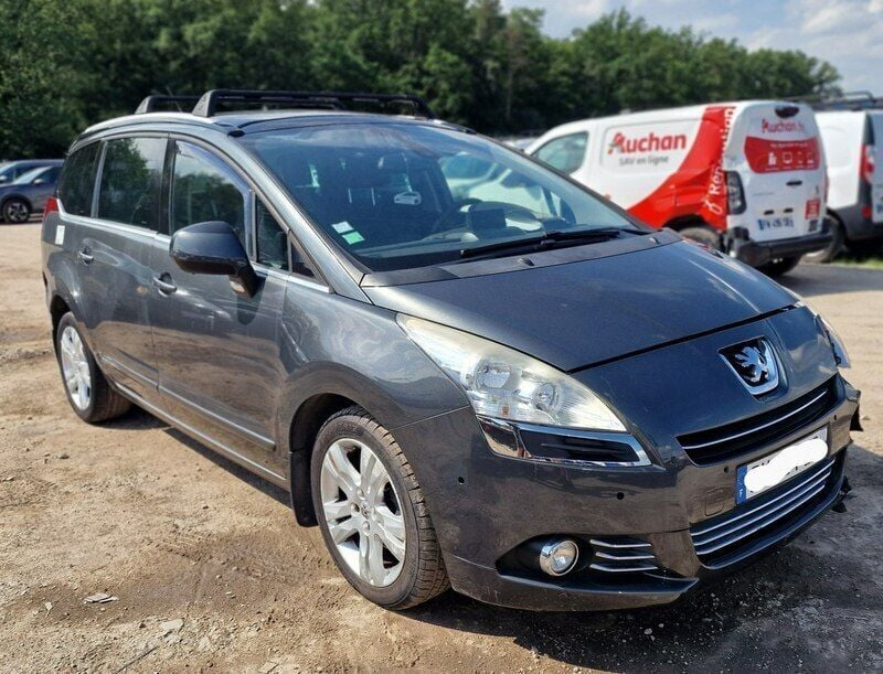 Inny kolor Używany 2012 Peugeot 5008 Minivan | 9999 zł - Obraz 1/4