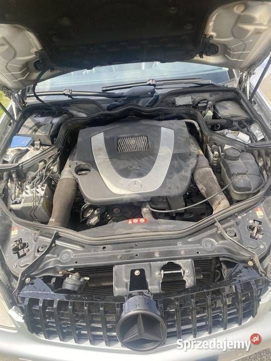 Używany Mercedes CLS350 2006 Srebrny Sedan/Limuzyna