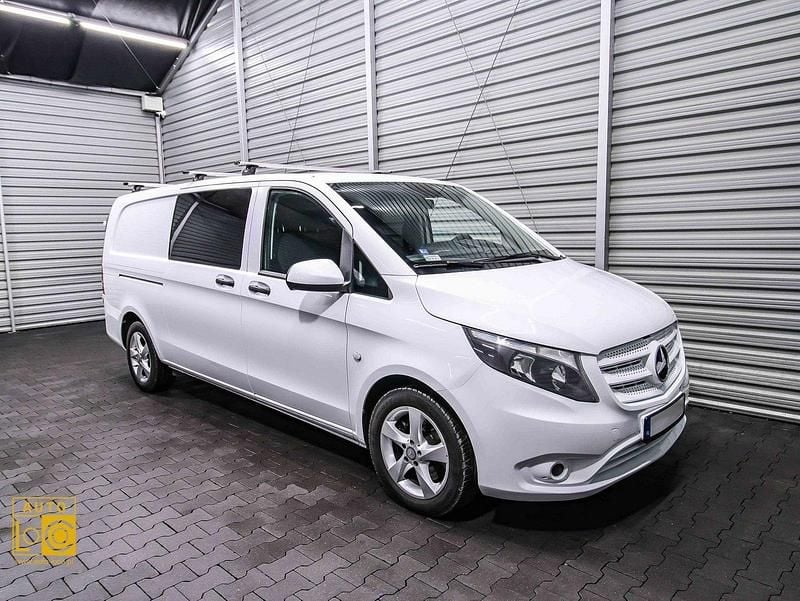 Używany Mercedes Vito 163 KM (119 kW) 2017 Biały Van