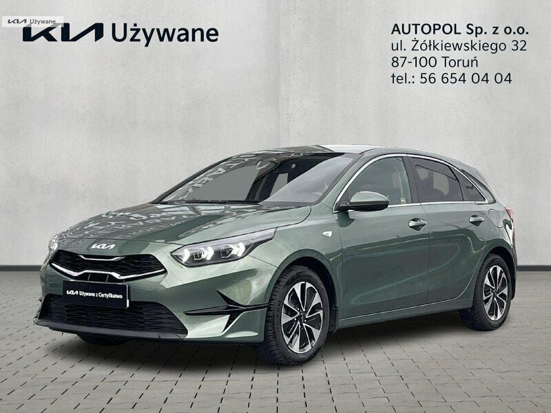 Zielony Używany 2024 Kia Ceed Turbo Hatchback | 106 900 zł (Uczciwa cena) - Obraz 1/4