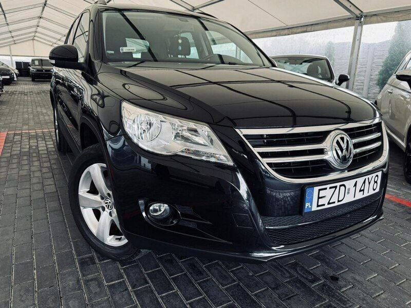 Czarny Używany 2011 VW Tiguan SUV | 27 700 zł (Super Cena) - Obraz 1/2