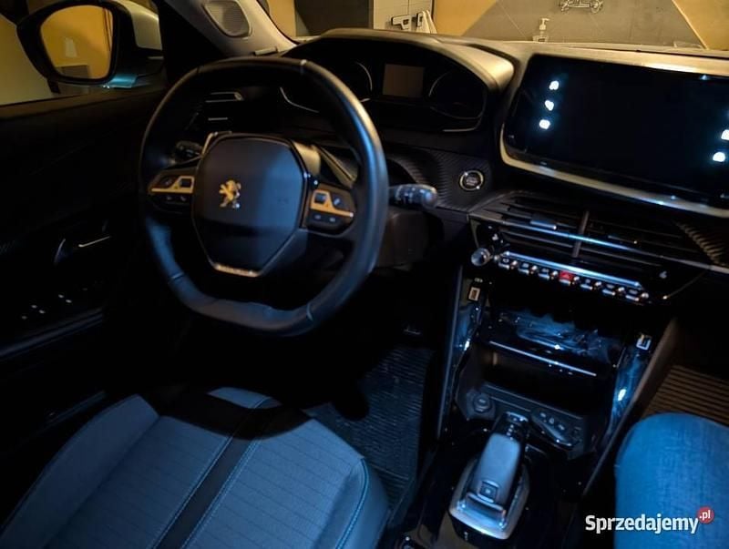 Używany Peugeot 2008 Allure 2021 SUV
