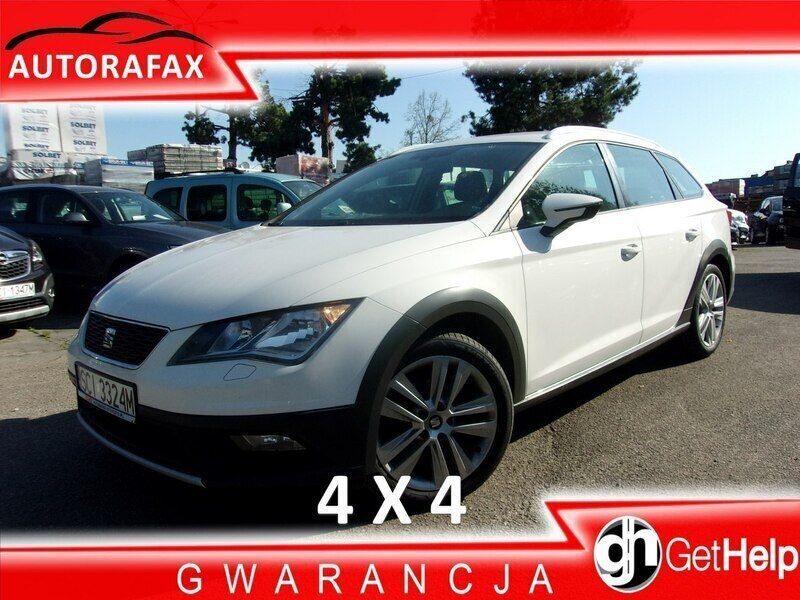 Biały (metalik) Używany 2015 Seat Leon Kombi | 44 900 zł (Uczciwa cena) - Obraz 1/4