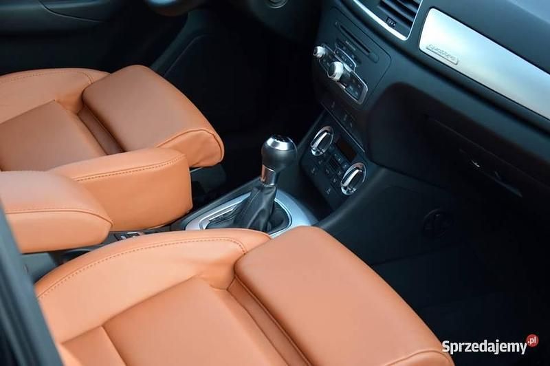 Używany Audi Q3 2014 Czarny SUV