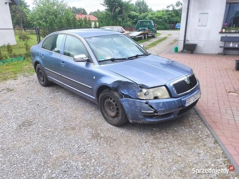 Używany 2003 Skoda Superb Sedan/Limuzyna | 3200 zł (Uczciwa cena) - Obraz 1/4