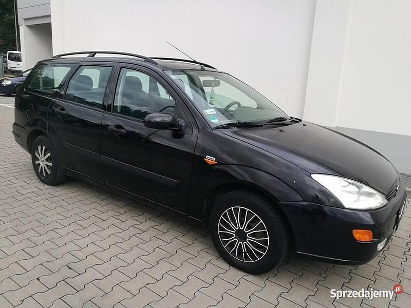 Czarny Używany 2001 Ford Focus Kombi | 2900 zł (Uczciwa cena) - Obraz 1/4
