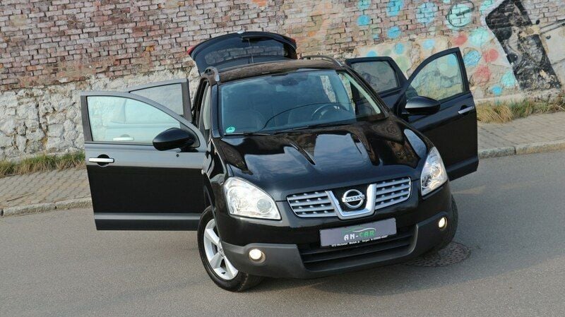 Czarny Używany 2010 Nissan Qashqai SUV | 27 700 zł (Uczciwa cena) - Obraz 1/4