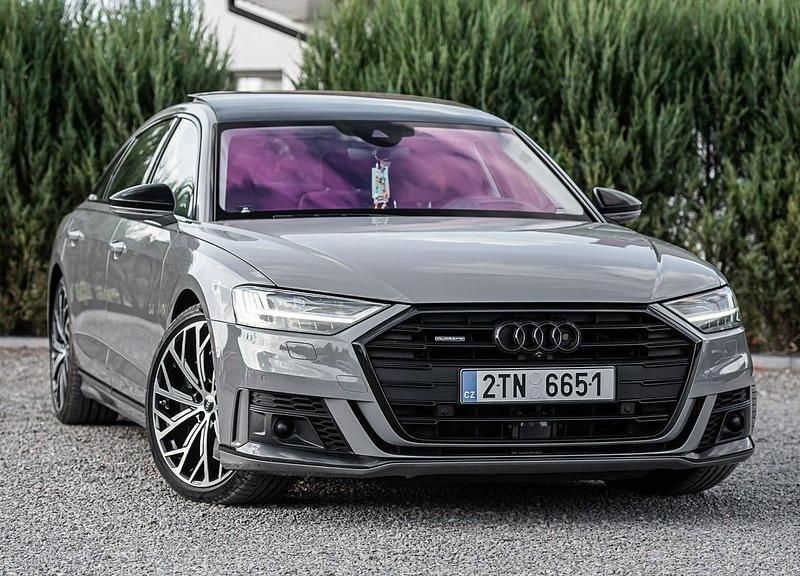 Szary Używany 2020 Audi A8 Sedan/Limuzyna | 235 000 zł - Obraz 1/4