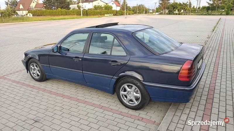 Używany 1997 Mercedes C180 Classic Sedan/Limuzyna | 7500 zł - Obraz 1/4