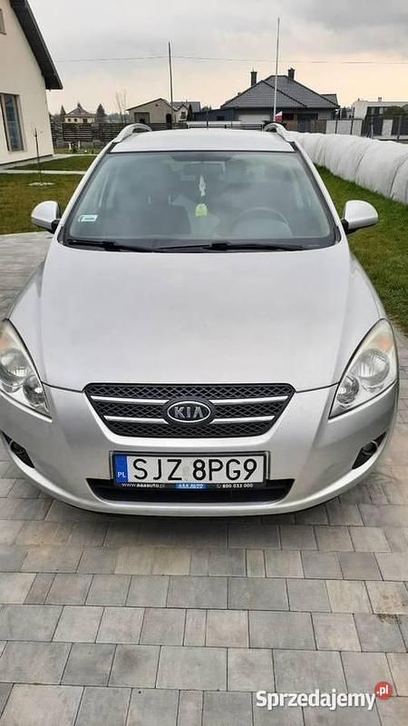 Używany 2008 Kia Ceed 2 Sedan/Limuzyna | 8200 zł (Dobra cena) - Obraz 1/4