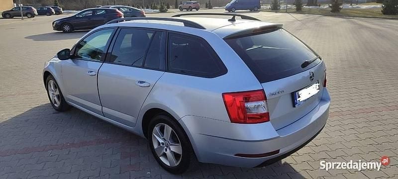 Używany Skoda Octavia 2019 Srebrny Kombi