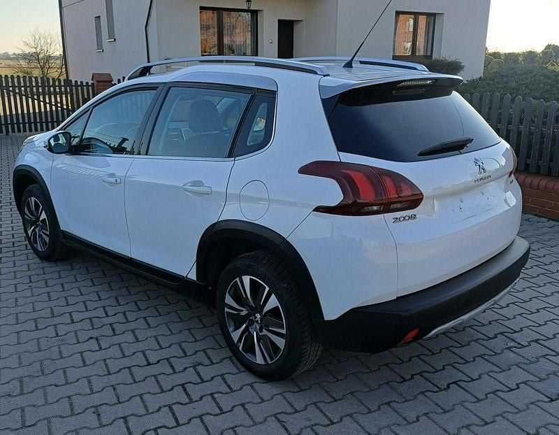 Używany Peugeot 2008 110 KM (80 kW) 2016 Biały SUV