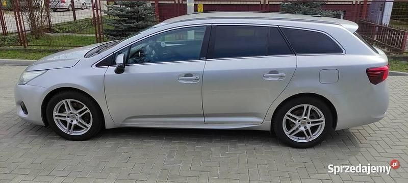 Używany 2016 Toyota Avensis Edition-S | 45 000 zł (Uczciwa cena) - Obraz 1/4