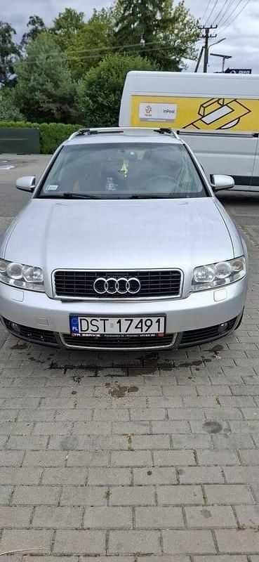 Srebrny Używany 2002 Audi A4 Kombi | 9500 zł (Dość drogi) - Obraz 1/4
