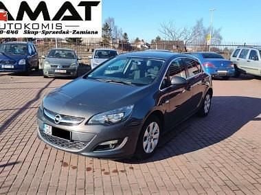 Inny kolor Używany 2015 Opel Astra Sedan/Limuzyna | 27 900 zł (Uczciwa cena) - Obraz 1/4
