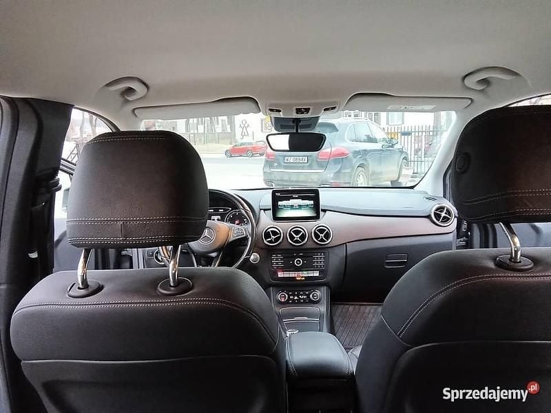 Używany 2015 Mercedes A220 Urban | 39 000 zł - Obraz 1/4