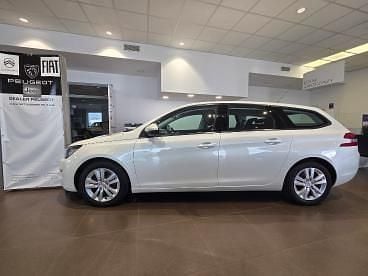 Używany Peugeot 308 SW Active 130 KM (95 kW) 2017 Biały Kombi