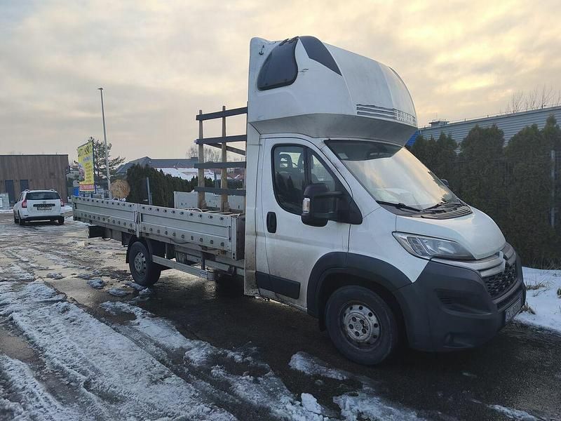 Biały Używany 2016 Citroën Jumper Minivan | 30 000 zł (Uczciwa cena) - Obraz 1/3