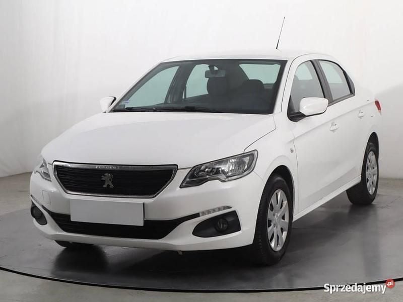 Używany Peugeot 301 2018 Biały Sedan/Limuzyna