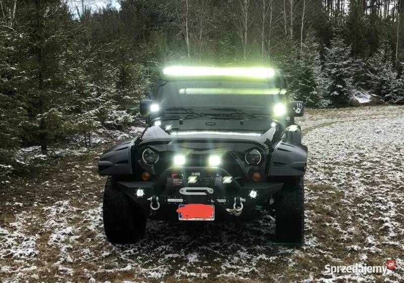 Czarny Używany 2012 Jeep Wrangler SUV | 75 000 zł (Uczciwa cena) - Obraz 1/4