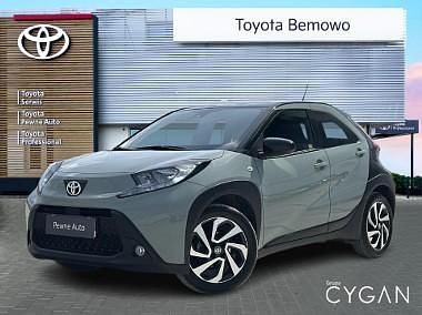 Niebieski Używany 2024 Toyota Aygo Style Hatchback | 71 900 zł (Dość drogi) - Obraz 1/3