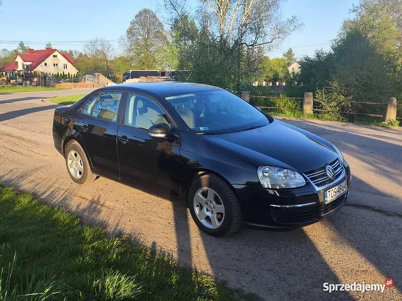 Używany VW Jetta 2005 Czarny Sedan/Limuzyna