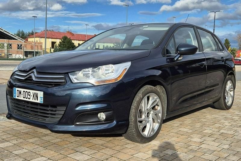 Używany Citroën C4 130 KM (95 kW) 2014 Niebieski (metalik, perła) Hatchback