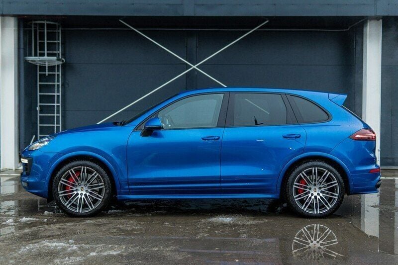 Używany Porsche Cayenne GTS 440 KM (323 kW) 2016 Niebieski (metalik) SUV